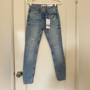 NWT ZARA THE SKINNY JEAN SIZE 4